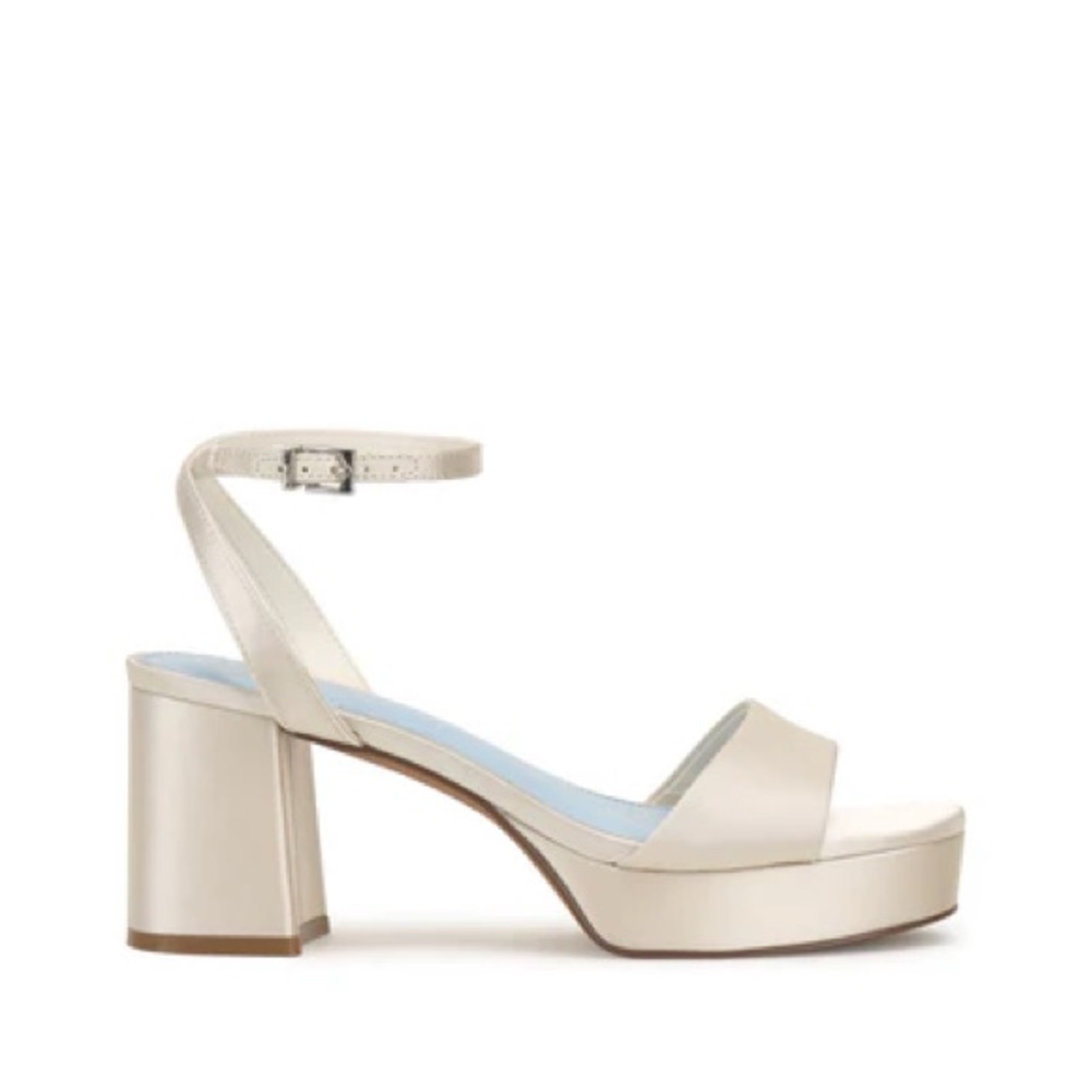 VINCE CAMUTO - Pendreya Platform Sandal